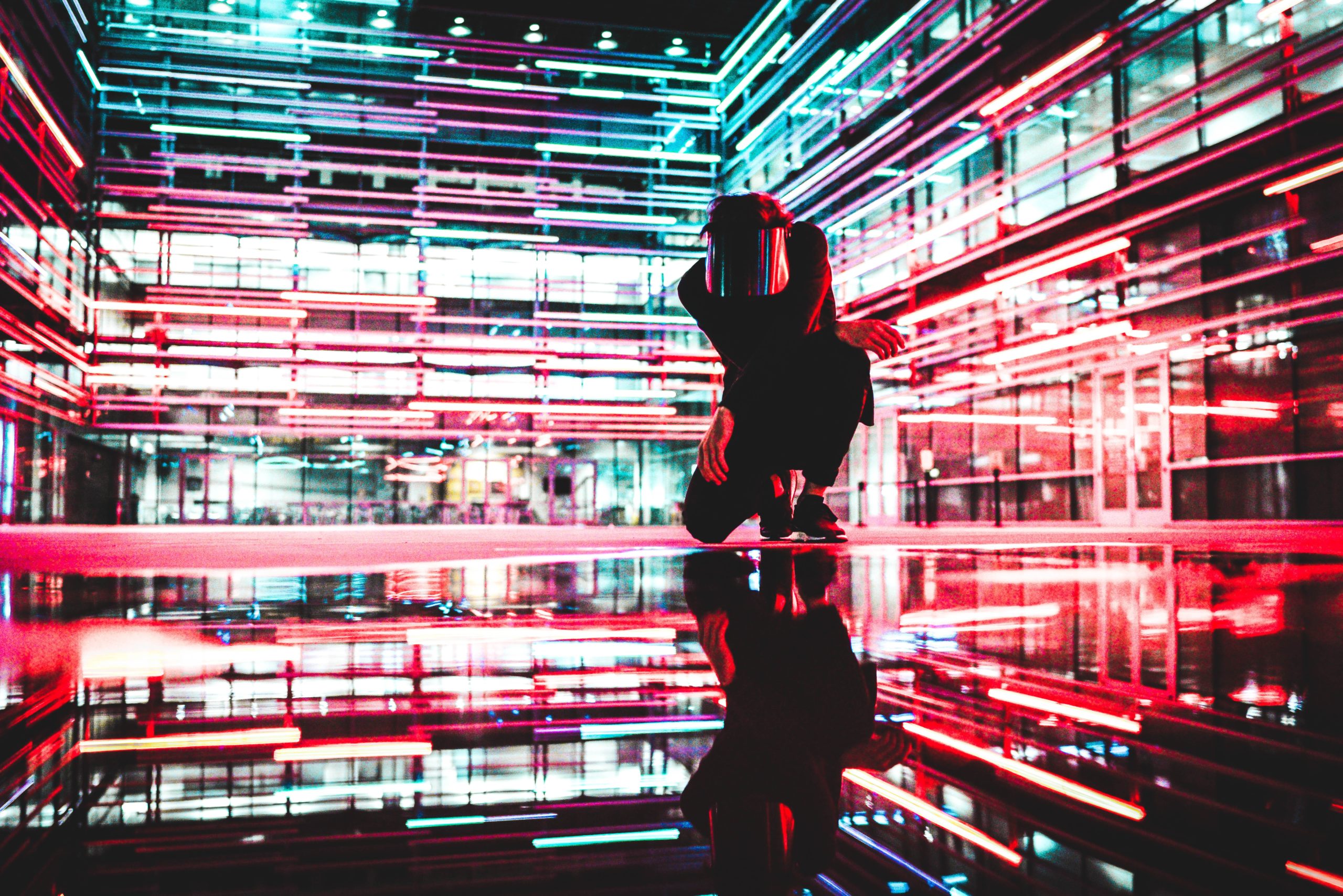 【業界動向】5Gによって世界はどう変わる？VR革命は起きるのか