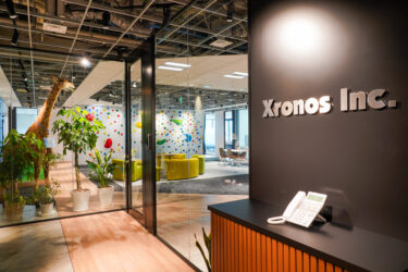 〈東京都千代田区〉クロノス株式会社 - 働くところに、クロノスがある。