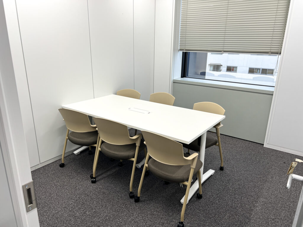 studio15株式会社の会議室1